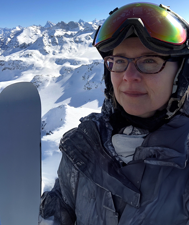 Jen Schafer skiing